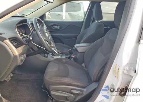 2016 Jeep Cherokee Latitude z USA, uszkodzony, nr VIN 1C4PJMCS9GW215609